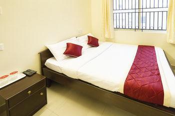 Super Oyo Capital O Premium Hotel Victoria Heights Near Sri Someshwara Swami Temple Bangalore Eksteriør billede